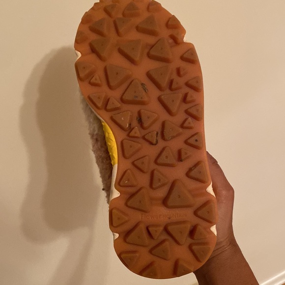 Flower Mountain Pampas Teddy Sneaker (Women) - Ice/Pink - Picture 4 of 5